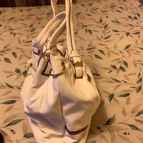 Michael Kors large bag. Used a few times. Almost new. - Picture 6 of 6